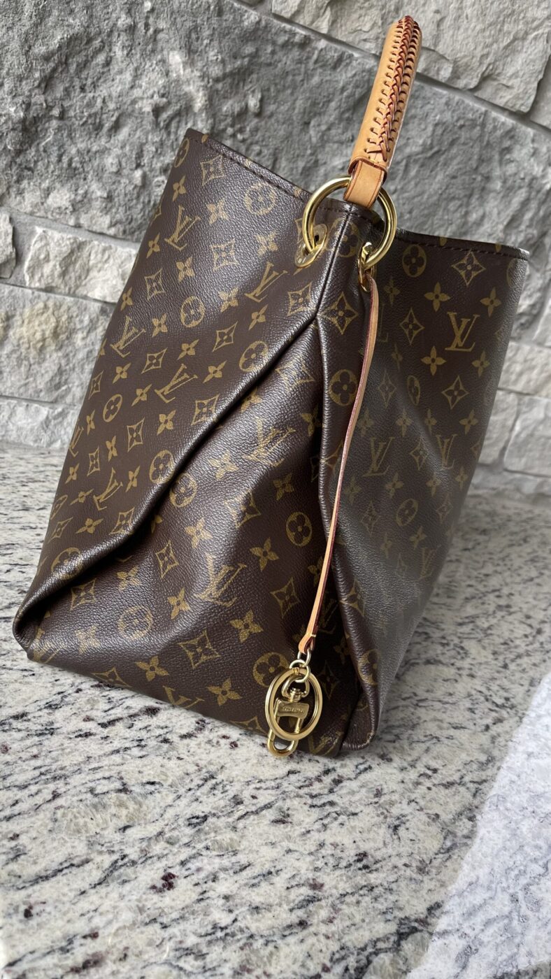 Louis Vuitton Artsy MM Monogram - Image 9