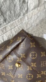 Louis Vuitton Artsy MM Monogram - Image 12