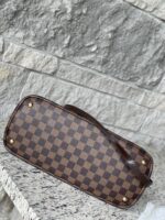 Louis Vuitton Kensington - Image 7