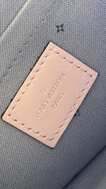 Louis Vuitton Neverfull MM Pouch - Image 5