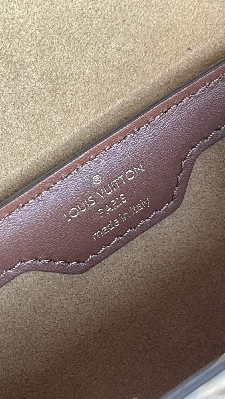 Louis Vuitton Papillon Trunk - Image 12