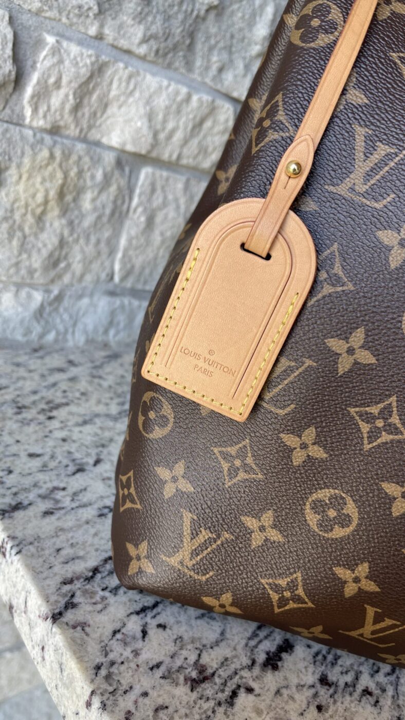 Louis Vuitton Graceful MM Monogram Beige - Image 2