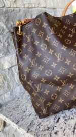 Louis Vuitton Graceful MM Monogram Beige - Image 8