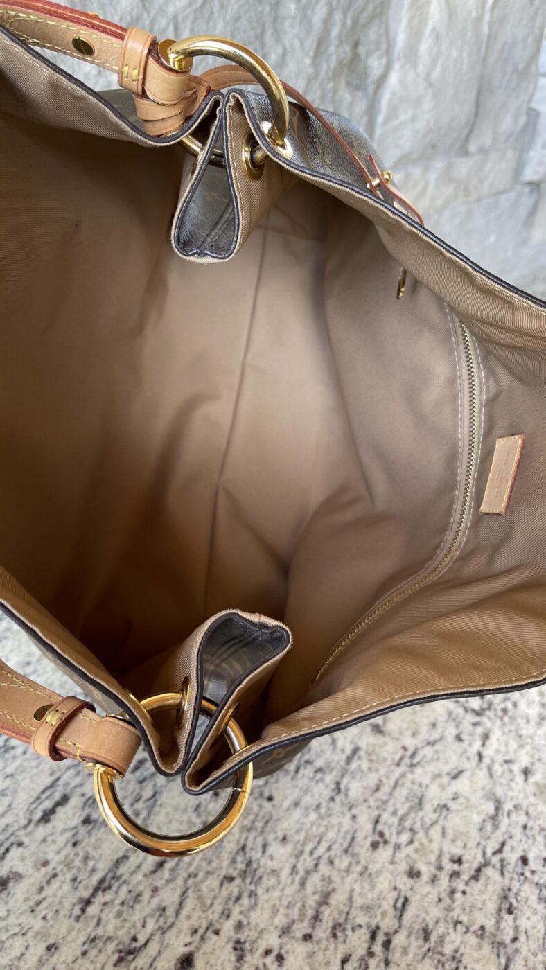 Louis Vuitton Graceful MM Monogram Beige - Image 14