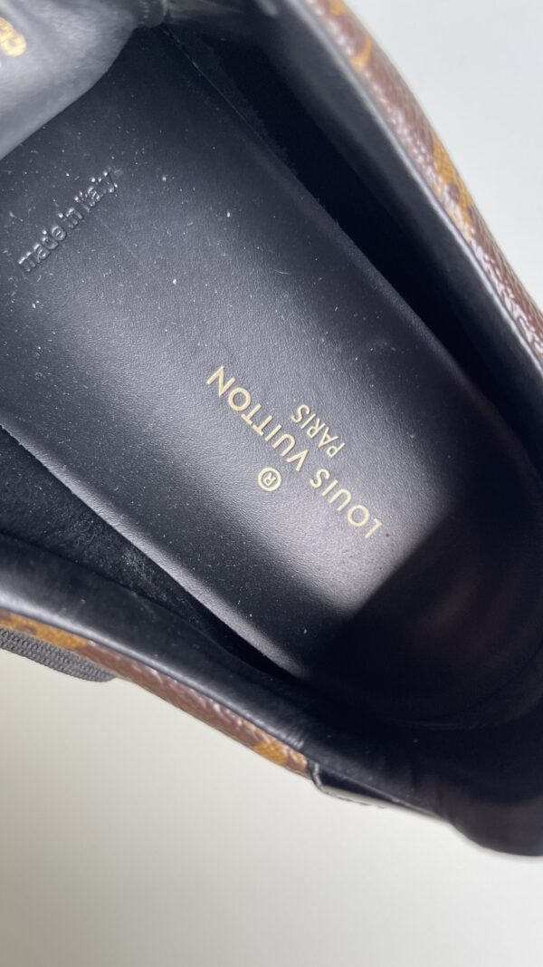 Louis Vuitton FrontRow Sneakers - Image 10