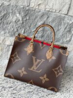 Louis Vuitton Reverse Monogram Giant Onthego MM