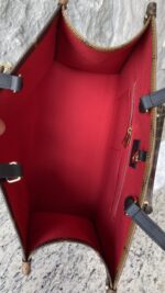 Louis Vuitton Reverse Monogram Giant Onthego MM - Image 8