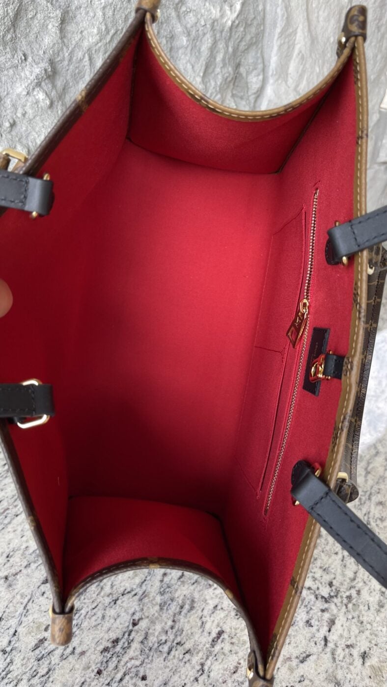 Louis Vuitton Reverse Monogram Giant Onthego MM - Image 8