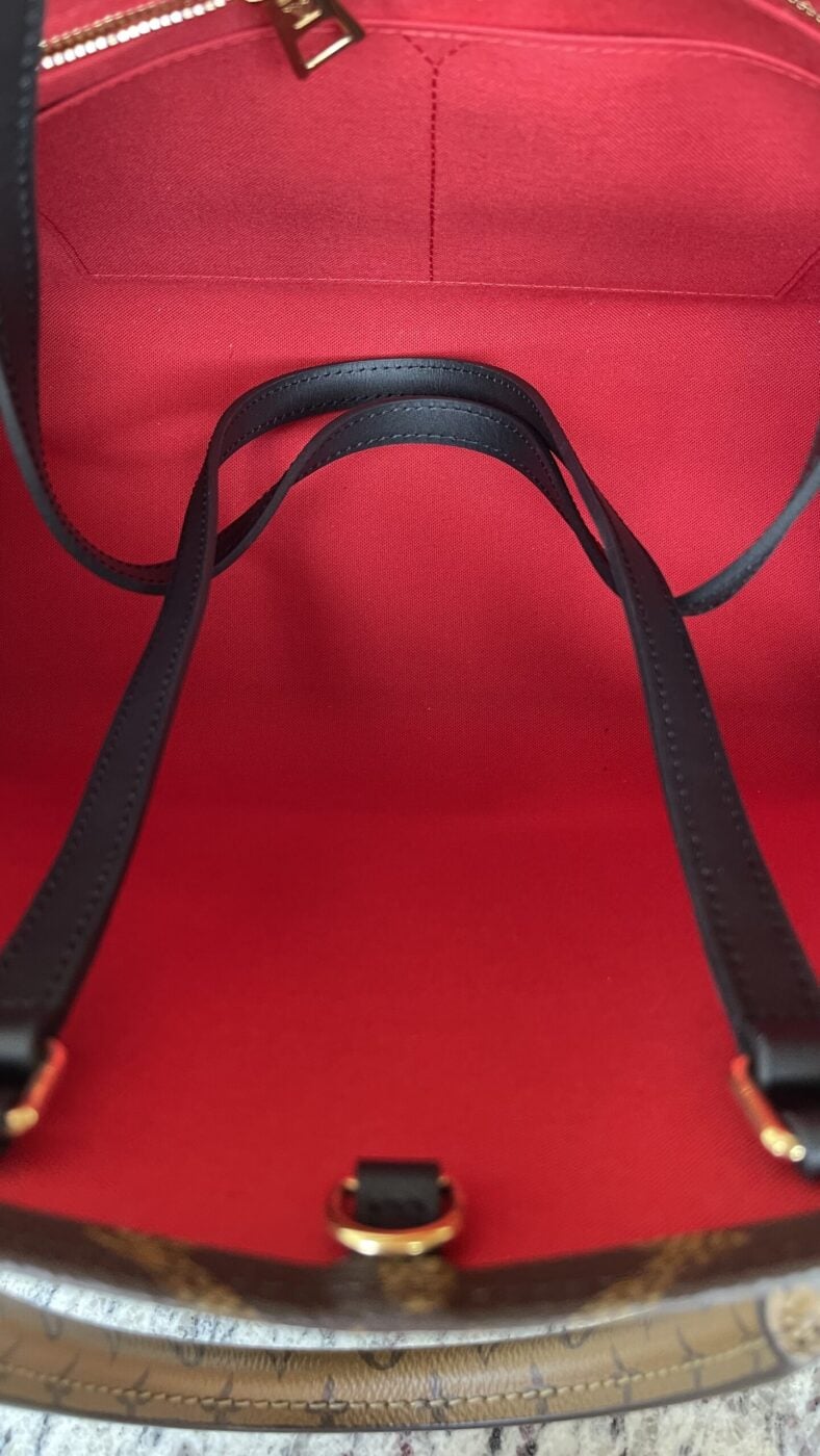 Louis Vuitton Reverse Monogram Giant Onthego MM - Image 9