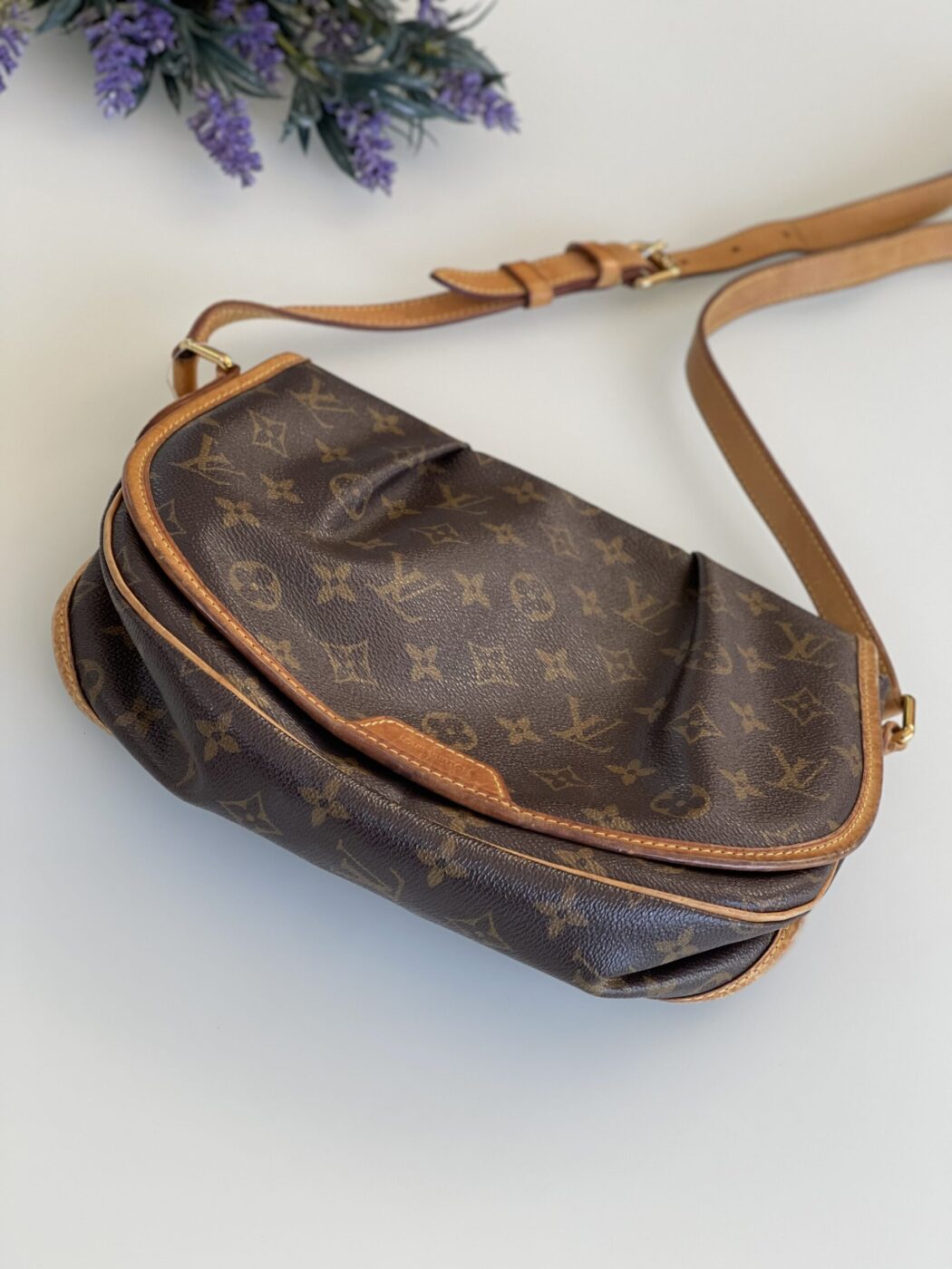 Louis Vuitton Menilmontant PM - Image 2