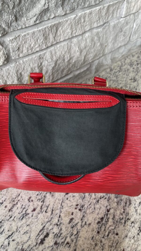 Louis Vuitton Speedy 25 Epi Red - Image 9