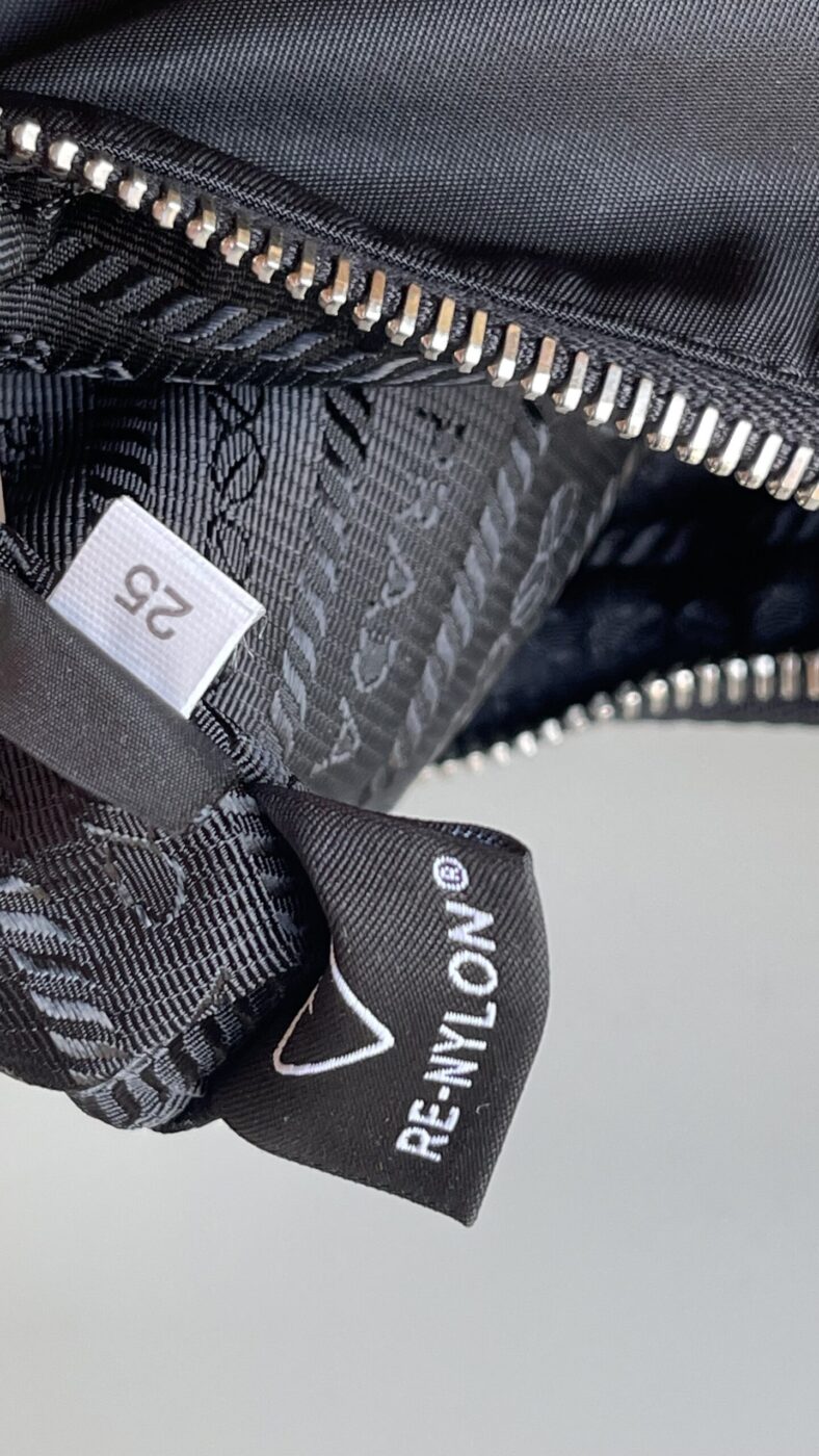 Prada Re-Edition - Image 8
