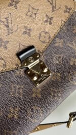 Louis Vuitton Pochette Metis Monogram Reverse - Image 3