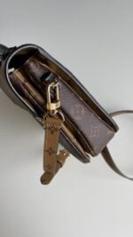 Louis Vuitton Pochette Metis Monogram Reverse - Image 7