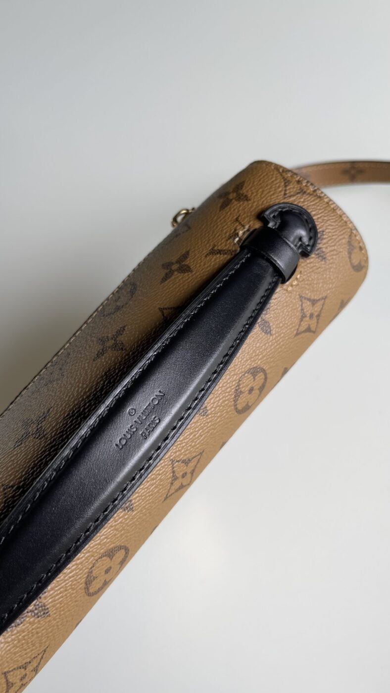 Louis Vuitton Pochette Metis Monogram Reverse - Image 4