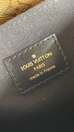 Louis Vuitton Pochette Metis Monogram Reverse - Image 11