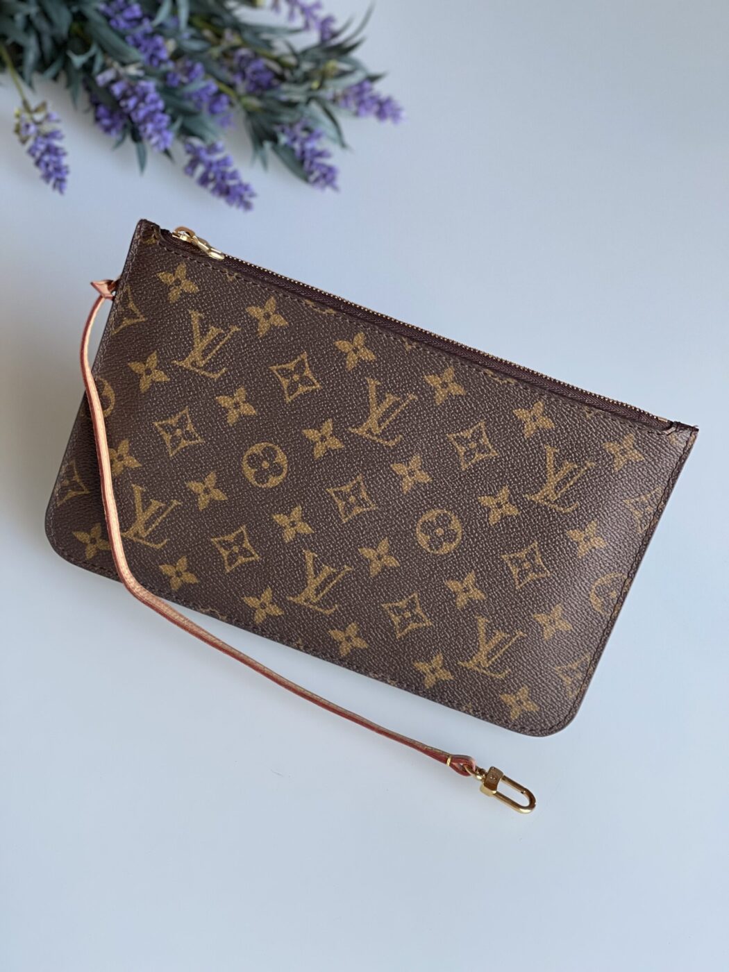 IMG_7461 2 Louis Vuitton Neverfull MM Pouch Monogram Orange - Image 1