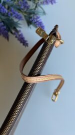 Louis Vuitton Neverfull MM Pouch Monogram Orange - Image 4
