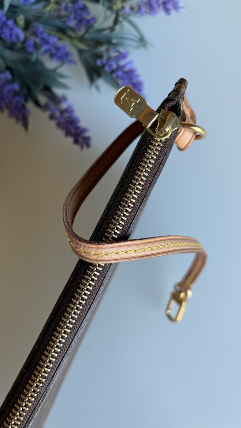 Louis Vuitton Neverfull MM Pouch Monogram Orange - Image 4