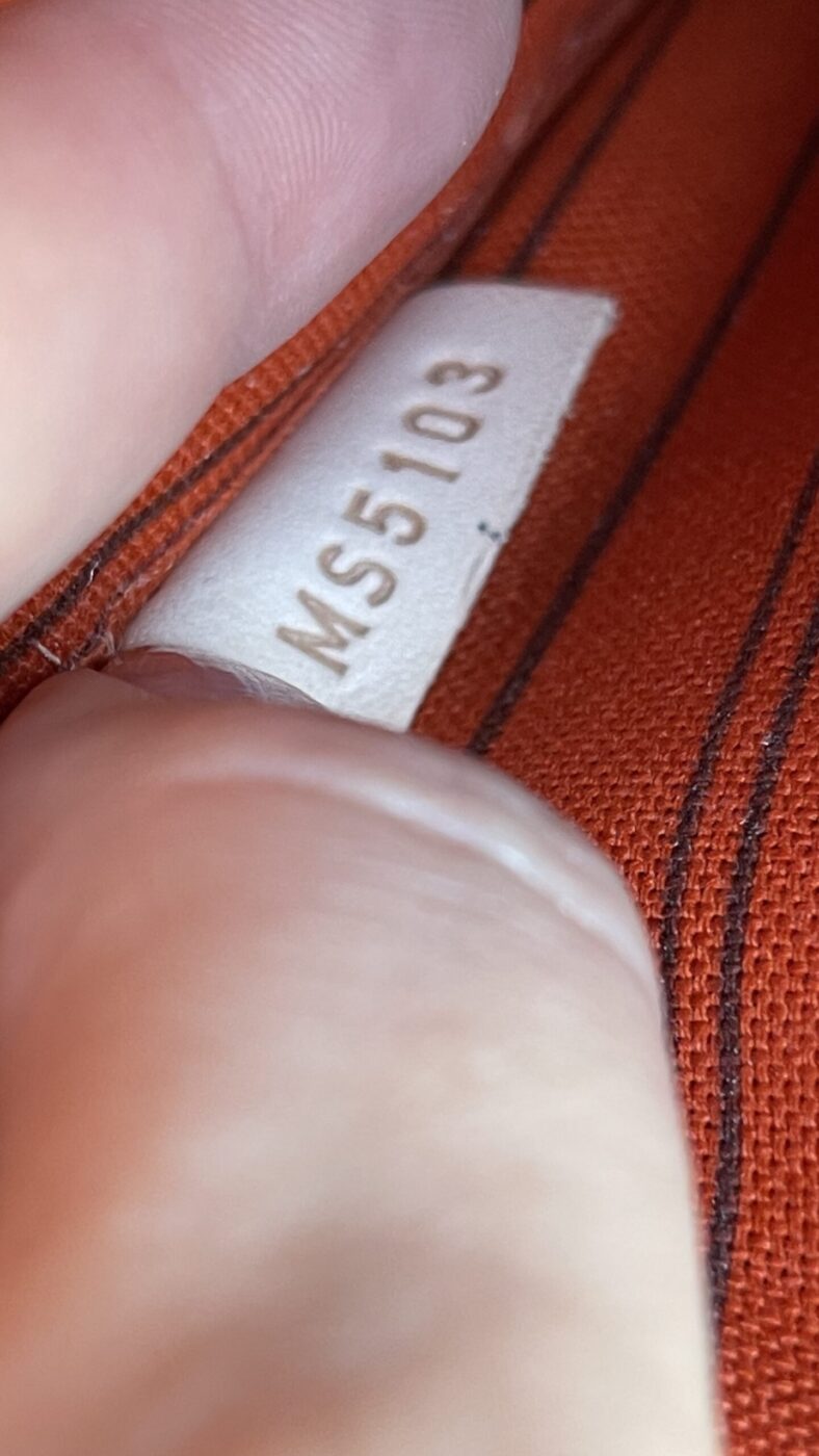 Louis Vuitton Neverfull MM Pouch Monogram Orange - Image 7