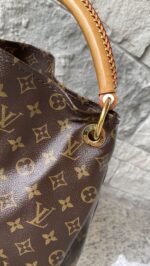 Louis Vuitton Artsy MM Monogam - Image 4