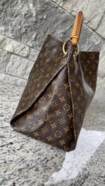 Louis Vuitton Artsy MM Monogam - Image 5
