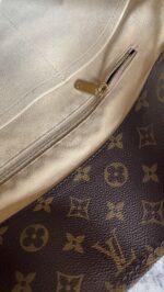 Louis Vuitton Artsy MM Monogam - Image 14