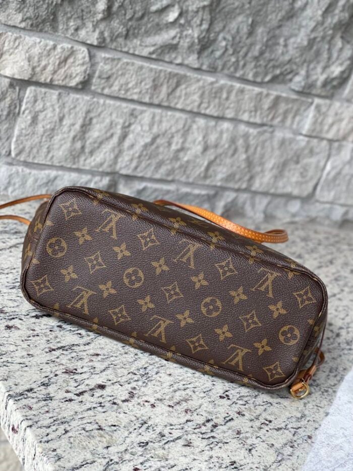 Louis Vuitton Neverfull PM Monogram - Image 6