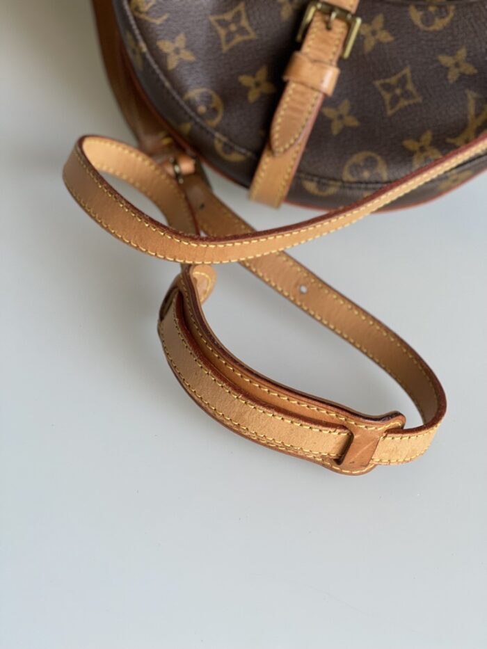 Louis Vuitton Chantilly PM Crossbody - Image 2