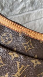 Louis Vuitton Odeon PM Crossbody - Image 4