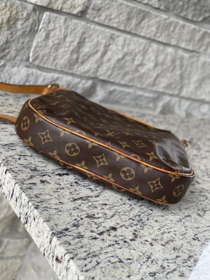 Louis Vuitton Odeon PM Crossbody - Image 5