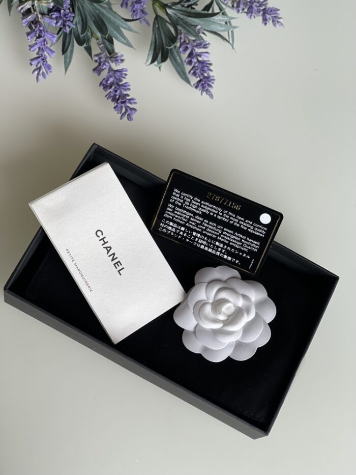 Chanel Iridescent Caviar Quilted Pink Passport Cover - Image 9