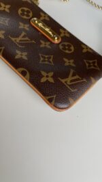 Louis Vuitton Monogram Pochette Milla MM - Image 3