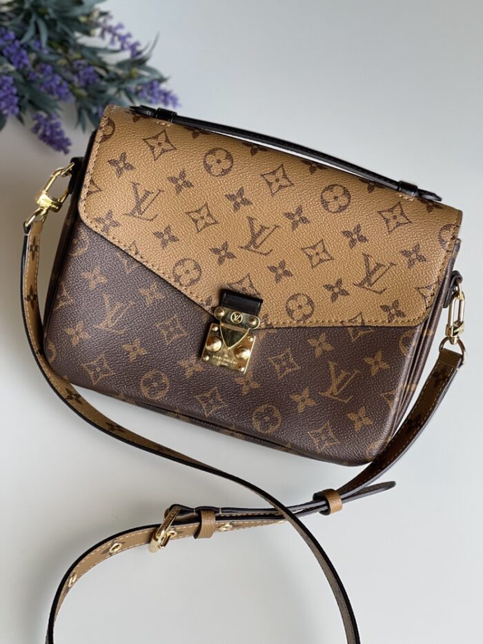 IMG_7348-1 Louis Vuitton Pochette Metis Monogram Reverse - Image 1