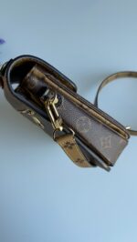 Louis Vuitton Pochette Metis Monogram Reverse - Image 5