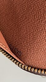 Louis Vuitton Daily Zippy Organizer Monogram - Image 10