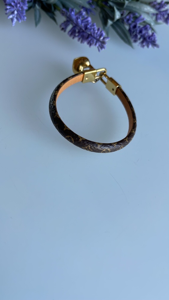 Louis Vuitton Bracelet Size 19 - LVLENKA Luxury Consignment
