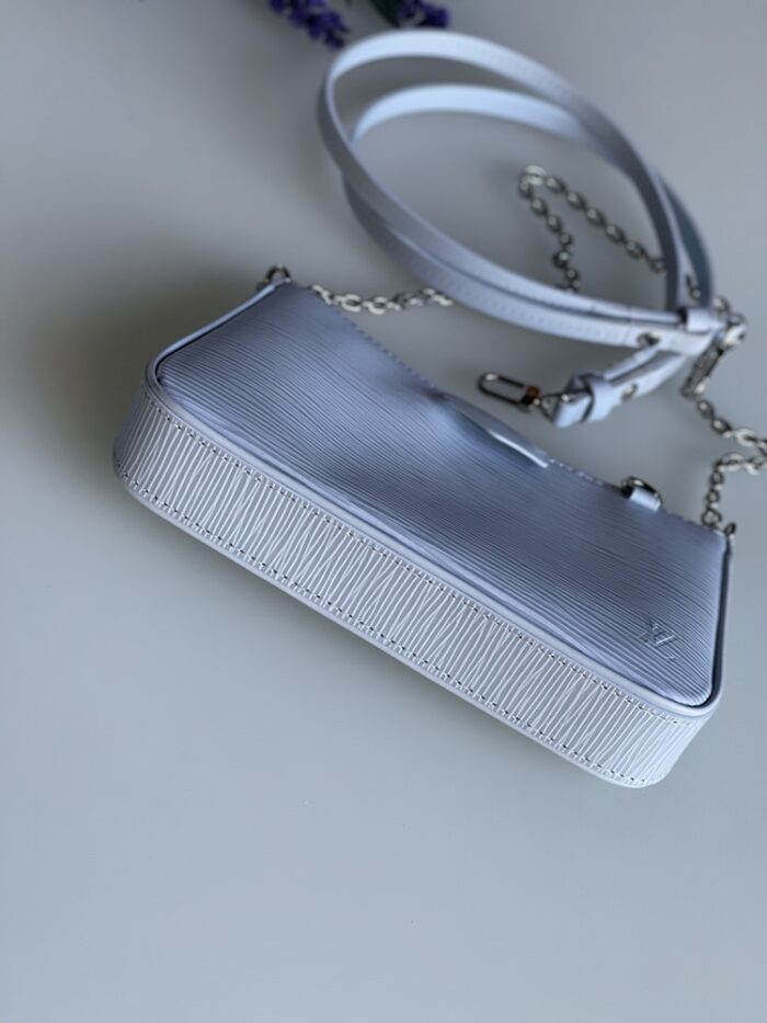 Louis Vuitton Easy Pouch On Strap Epi Blue - Image 2