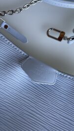 Louis Vuitton Easy Pouch On Strap Epi Blue - Image 4