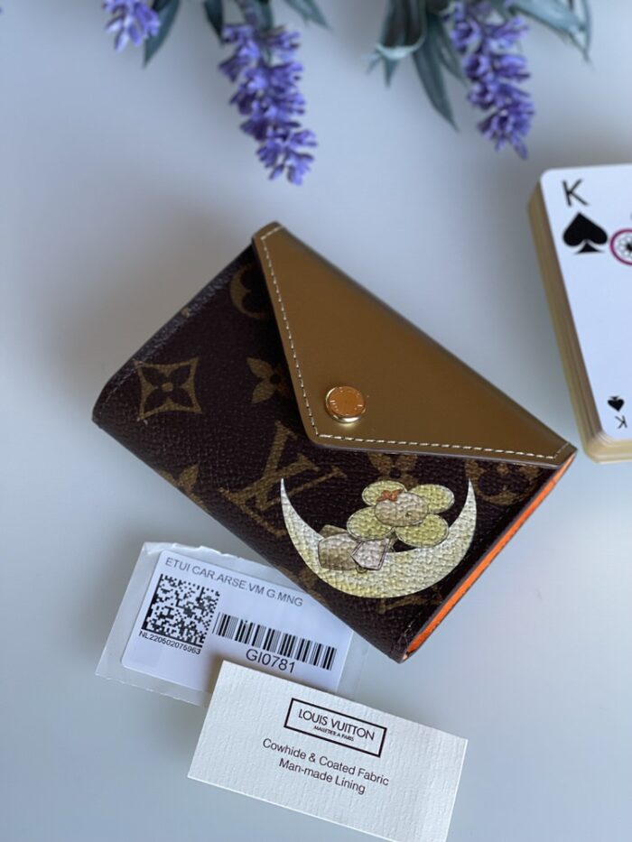 Louis Vuitton Vivienne Case With Cards - Image 2