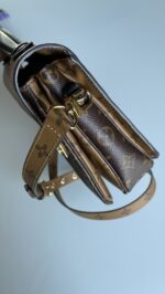 Louis Vuitton Pochette Metis Reverse - Image 10