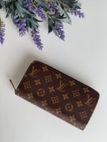 Louis Vuitton Full Size Zippy Wallet Monogram