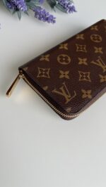 Louis Vuitton Full Size Zippy Wallet Monogram - Image 5