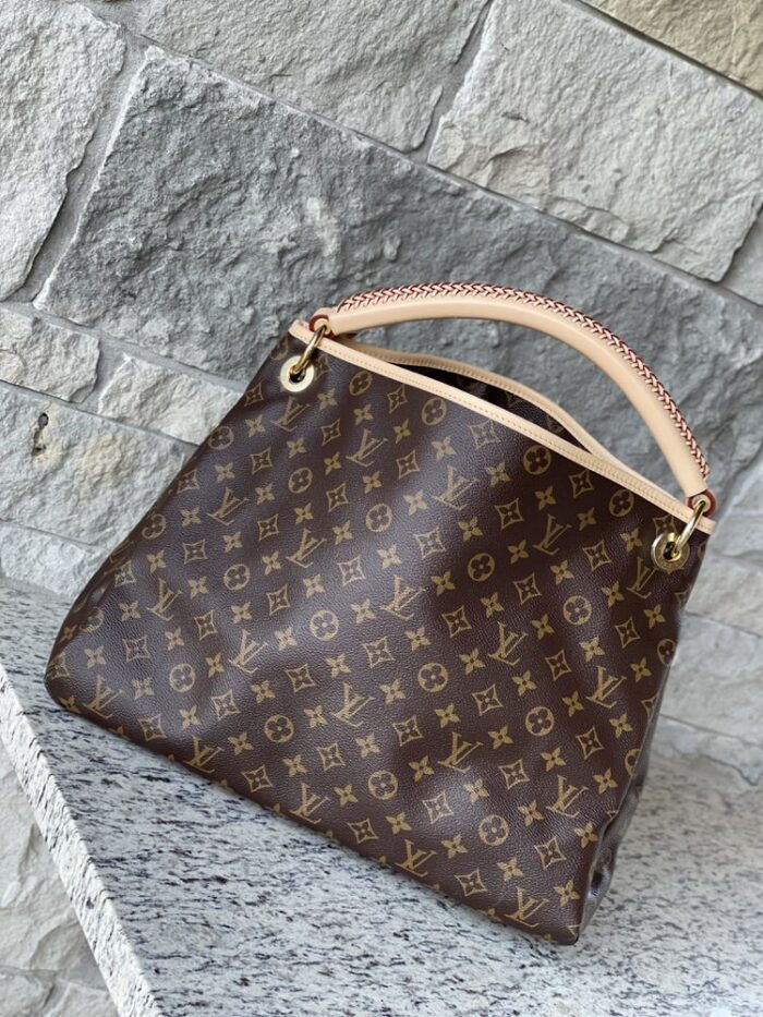 Louis Vuitton Artsy MM Monogram - Image 5
