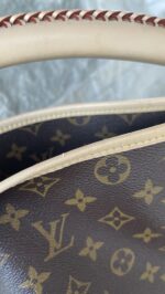 Louis Vuitton Artsy MM Monogram - Image 9