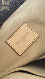 Louis Vuitton Artsy MM Monogram - Image 11