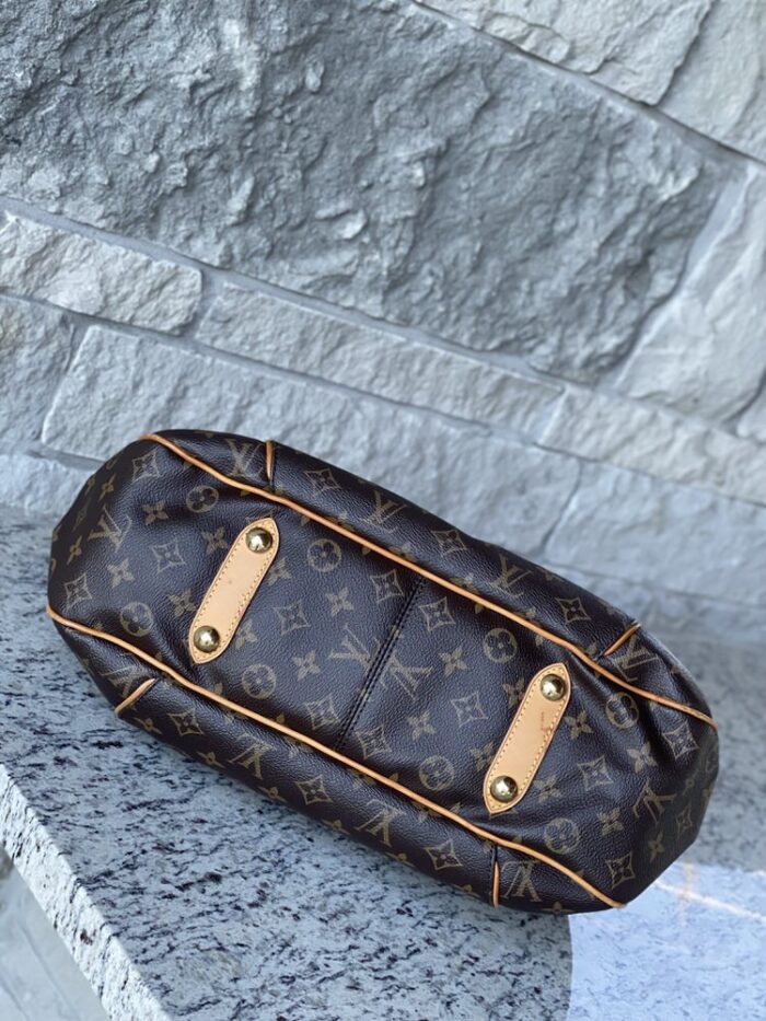 Louis Vuitton Galliera PM Monogram - Image 11