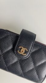 Chanel Caviar Quilted Gusseted Card Holder Black - Image 2