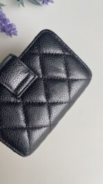 Chanel Caviar Quilted Gusseted Card Holder Black - Image 5