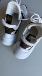 Louis Vuitton Calfskin Patent Monogram LV Archlight Sneakers 37.5 White - Image 6